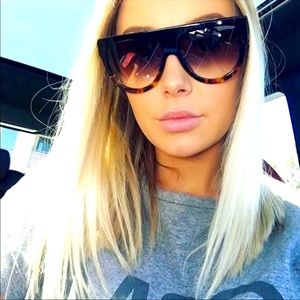 Retro oversize sunglasses